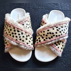 Anthropologie Laidbacklondon slipper sandals. Animal fur, pink threading. Size 7